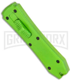Coffin Blaster Metallic Green DA/OTF Automatic Knife - Black Plain 7 Coffin Blaster Metallic Green DA/OTF Automatic Knife - Black Plain -Grindworx Coffin Blaster Metallic Green DA OTF Auto Black GX 38492 jr spine large